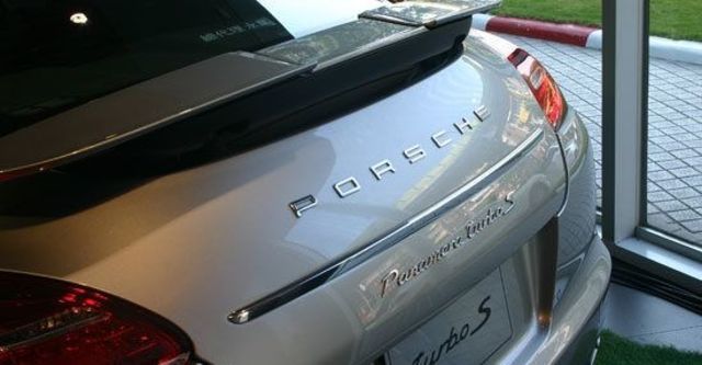 2012 Porsche Panamera Turbo S  第8張相片