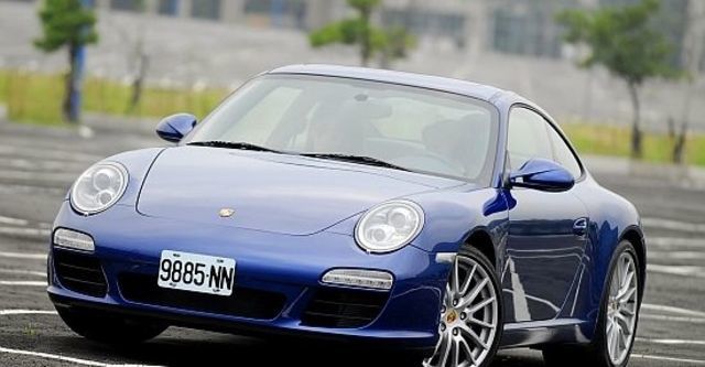 2011 Porsche 911 Carrera Coupe  第1張相片