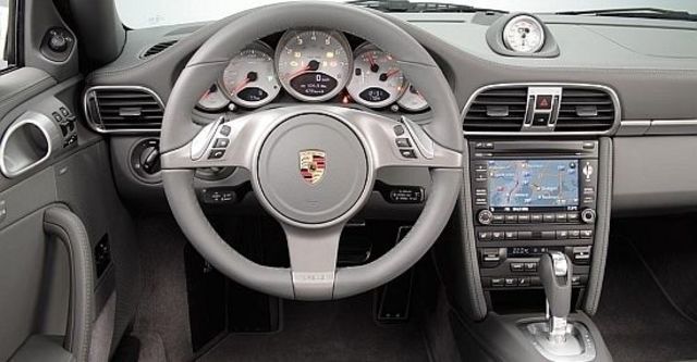 2011 Porsche 911 Carrera 4 Coupe  第7張相片