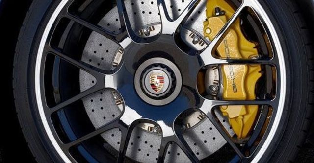 2011 Porsche 911 Turbo S Coupe  第5張相片