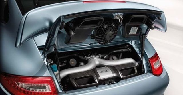 2011 Porsche 911 Turbo S Coupe  第7張相片
