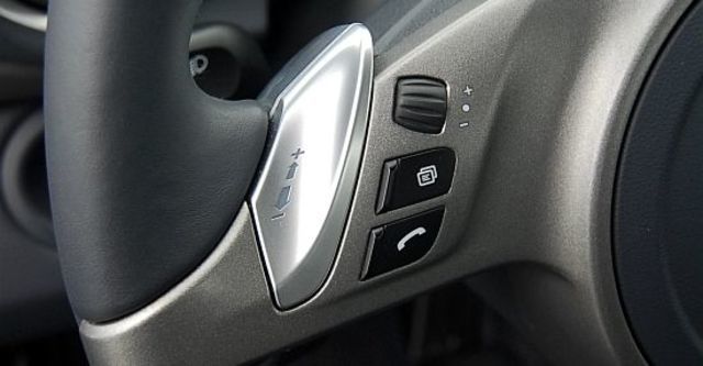 2010 Porsche 911 Carrera Coupe  第7張相片
