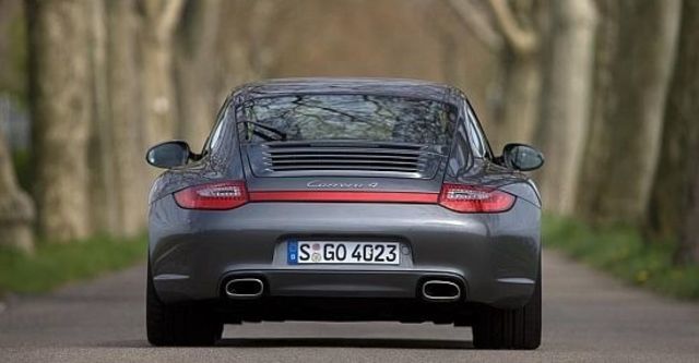 2010 Porsche 911 Carrera 4 Coupe  第3張相片