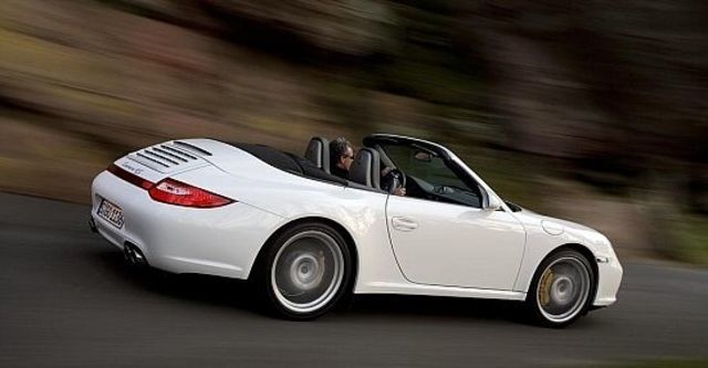 2010 Porsche 911 Carrera 4 S Cabriolet  第3張相片