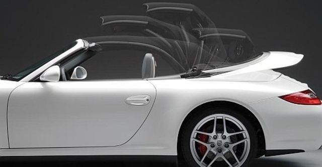 2010 Porsche 911 Carrera 4 S Cabriolet  第6張相片