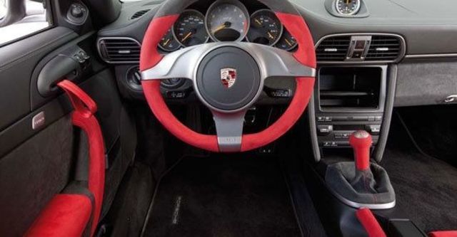 2010 Porsche 911 GT2 RS  第3張相片