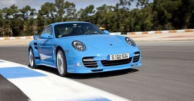 2010 Porsche 911 Turbo Coupe  第2張相片