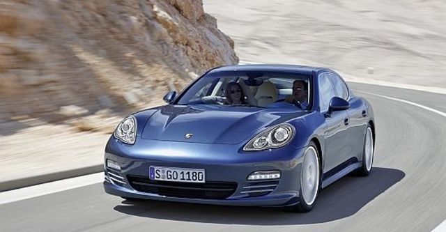 2010 Porsche Panamera 4S  第1張相片