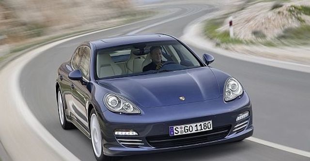 2010 Porsche Panamera 4S  第4張相片