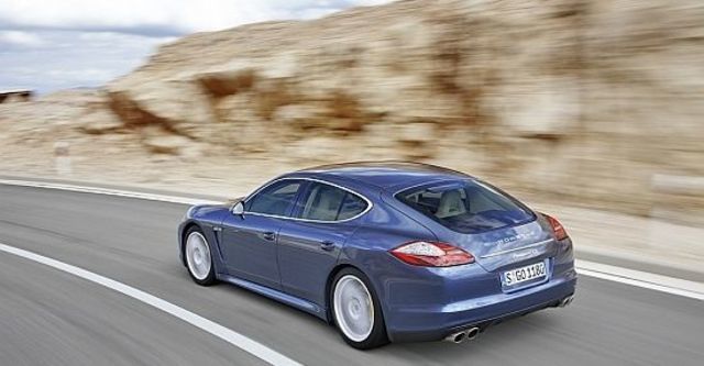 2010 Porsche Panamera 4S  第5張相片