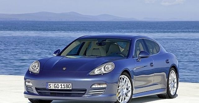 2010 Porsche Panamera 4S  第6張相片