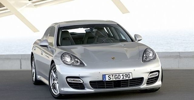 2010 Porsche Panamera Turbo  第1張相片