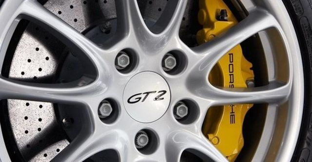 2009 Porsche 911 GT2 Coupe  第7張相片