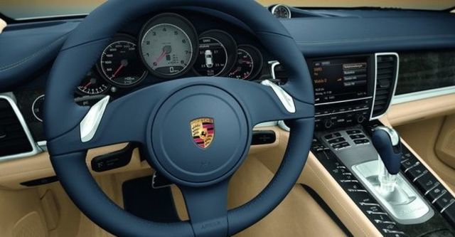 2009 Porsche Panamera 4S  第8張相片