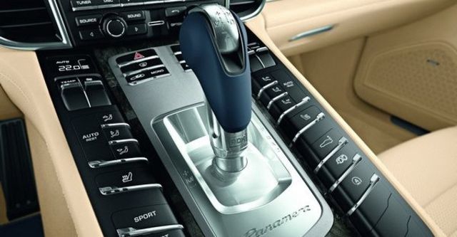 2009 Porsche Panamera 4S  第11張相片
