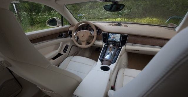 2009 Porsche Panamera Turbo  第8張相片