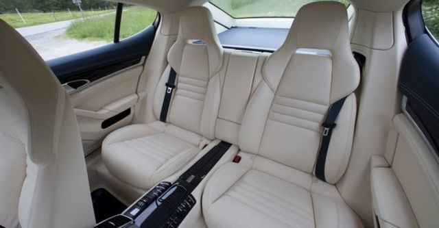 2009 Porsche Panamera Turbo  第14張相片