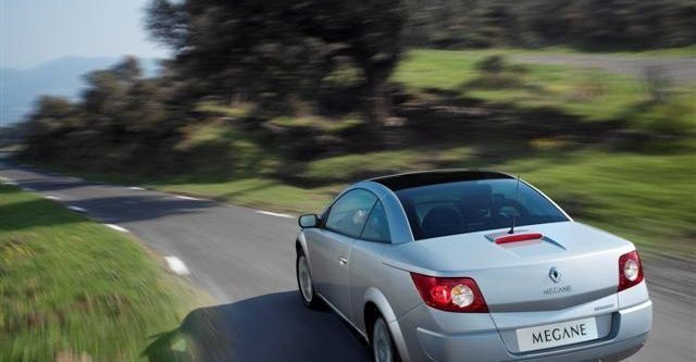 2008 Renault Megane Cabriolet 2  第7張相片