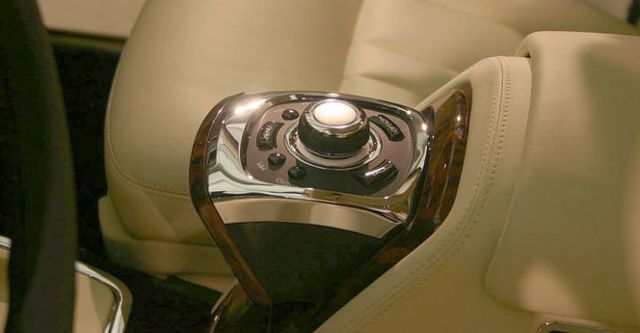 2015 Rolls-Royce Phantom Series Ⅱ 6.75 V12 EWB  第8張相片
