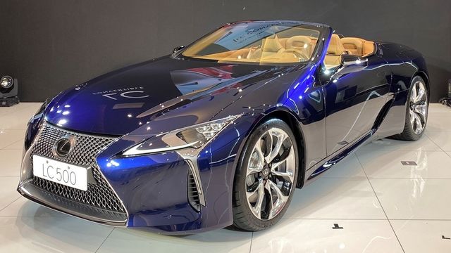 2021 Lexus LC Convertible 500  第1張相片