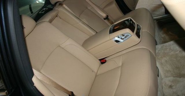 2011 Rolls-Royce Ghost 6.6 V12  第8張相片