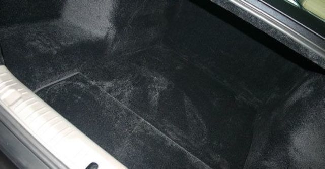 2011 Rolls-Royce Ghost 6.6 V12  第12張相片