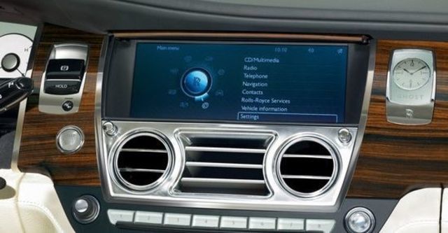 2011 Rolls-Royce Ghost 6.6 V12  第13張相片