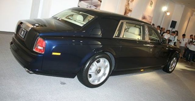 2011 Rolls-Royce Phantom 6.75 V12 EWB  第7張相片