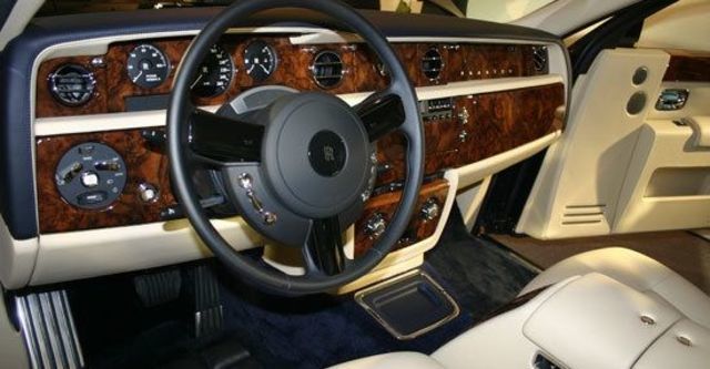 2011 Rolls-Royce Phantom 6.75 V12 EWB  第8張相片