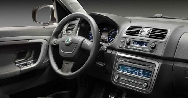2015 Skoda Roomster 1.2 TSI Scout  第8張相片