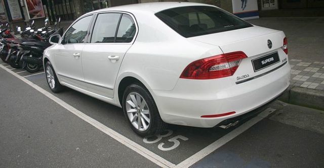2014 Skoda Superb Sedan 1.8 TSI  第2張相片