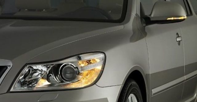 2013 Skoda Octavia Combi 1.8 TSI  第9張相片
