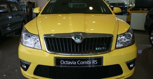 2013 Skoda Octavia Combi RS 2.0 TSI  第10張相片
