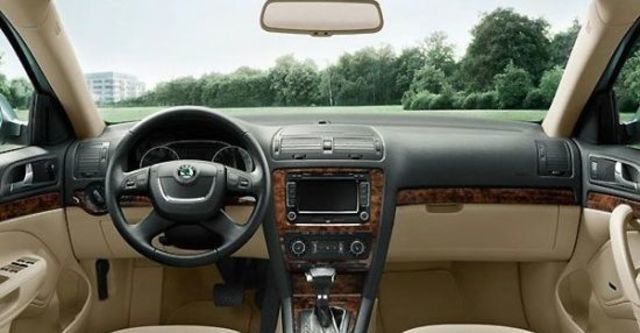 2012 Skoda Octavia Sedan 1.8 TSI  第5張相片