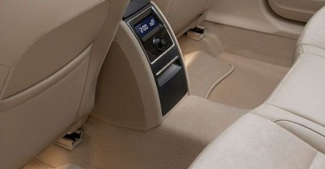 2012 Skoda Superb Sedan V6 FSI  第8張相片