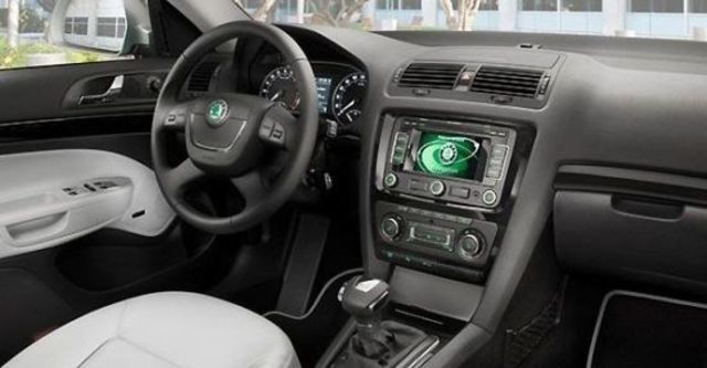 2011 Skoda Octavia Combi 1.8 TSI  第8張相片