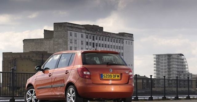 2010 Skoda Fabia 1.2 TSI  第4張相片