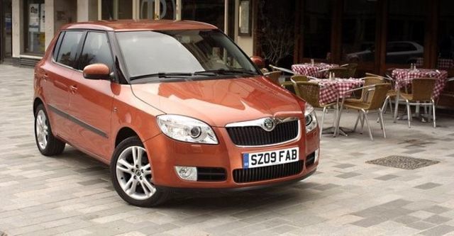 2010 Skoda Fabia 1.2 TSI  第6張相片