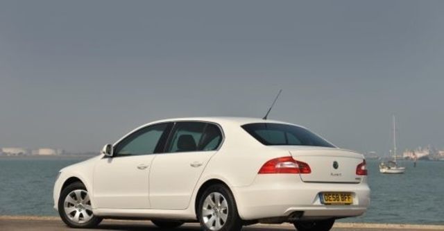 2010 Skoda Superb 2.0 TDI  第3張相片