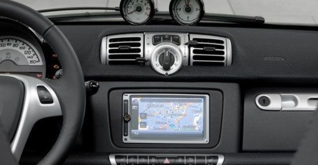 2011 Smart Fortwo Passion 62kW  第7張相片