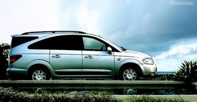 2011 Ssangyong Stavic SV270 2WD  第3張相片