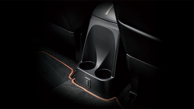 2021 Mitsubishi CMC Zinger 2.4精緻型  第8張相片
