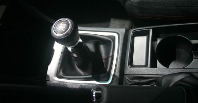 2015 Subaru WRX 2.0i 6MT  第7張相片