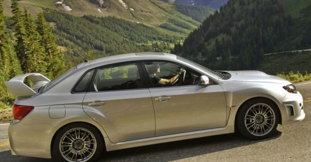 2014 Subaru Impreza 4D WRX STI  第2張相片