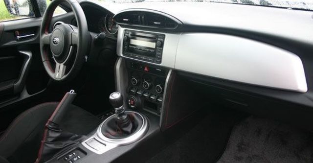 2013 Subaru BRZ 2.0 6MT  第4張相片