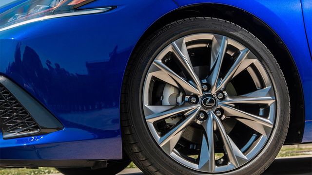 2021 Lexus ES 250 F Sport  第5張相片