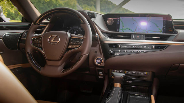 2021 Lexus ES 300h尊榮版  第6張相片