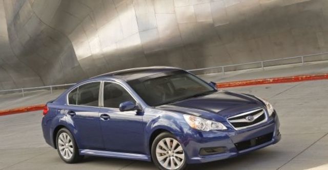 2010 Subaru Legacy Sedan 2.0i  第2張相片