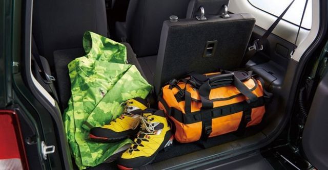 2015 Suzuki Jimny 1.3  第9張相片