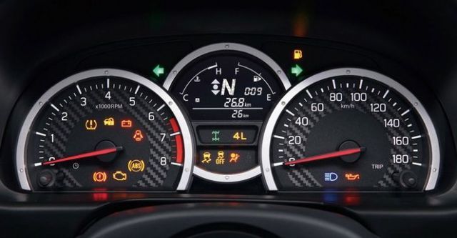 2015 Suzuki Jimny 1.3  第10張相片